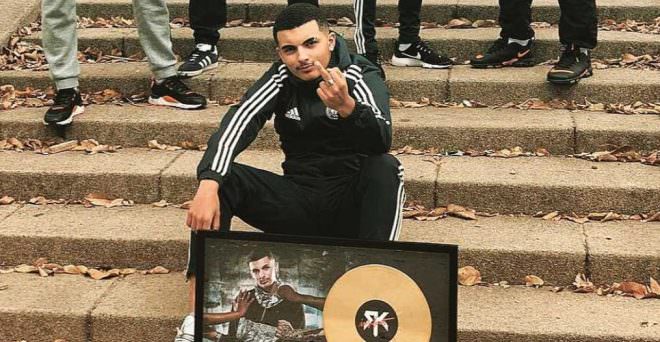 RK est disque d’or avec son album « Insolent » !