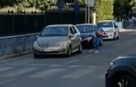 Raquel Garrido agressée au gaz lacrymogène en pleine campagne