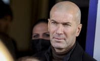 Zinédine Zidane proche de devenir l'entraineur du PSG ? Son conseiller sort du silence