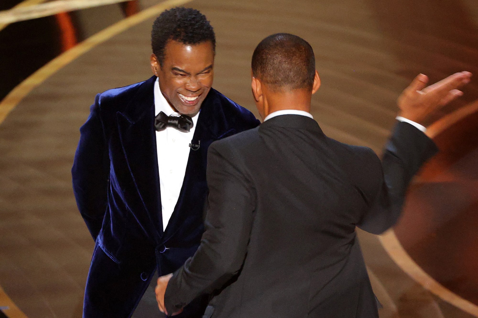 Chris Rock revient pour la 1ère fois sur la gifle de Will Smith : « Ça m’a fait mal »