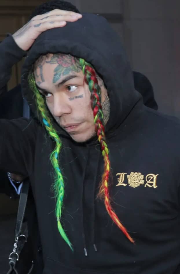 6ix9ine ruiné ? Le rappeur serait désormais poursuivi par sa banque