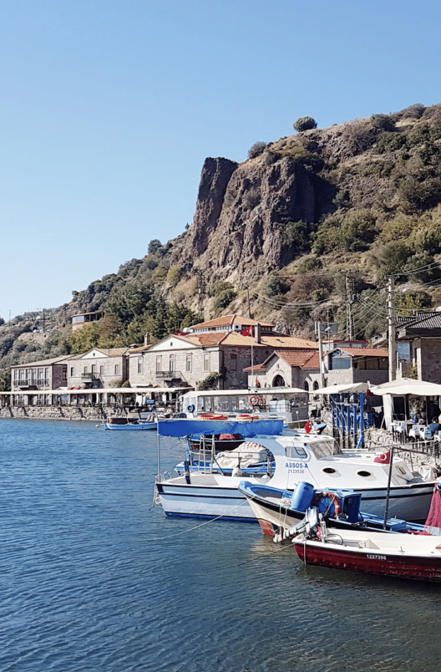 Turquie : une femme tombe d'une falaise après sa demande en mariage