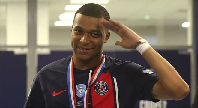 Le PSG condamné à verser 55 millions d’euros à Kylian Mbappé, le club riposte