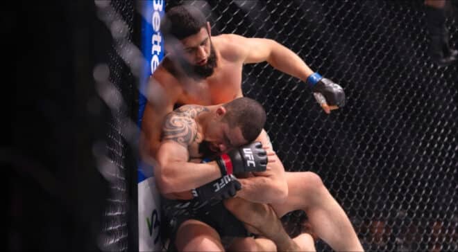 Robert Whittaker amoché par Khamzat Chimaev : il donne des nouvelles de sa mâchoire