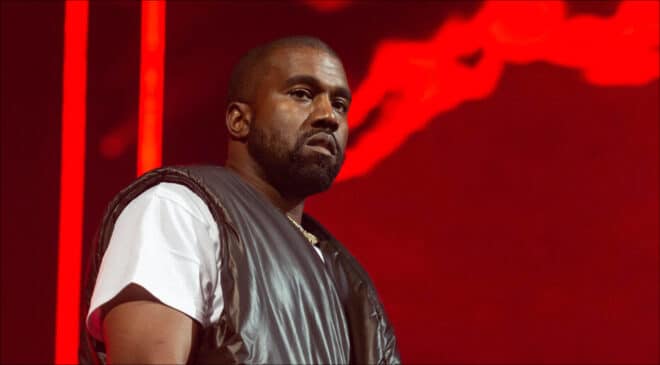 Kanye West pète les plombs en déclarant qu’il est nazi et qu’il aime Adolf Hitler