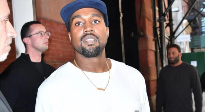 Kanye West continue les provocations et annonce un titre antisémite